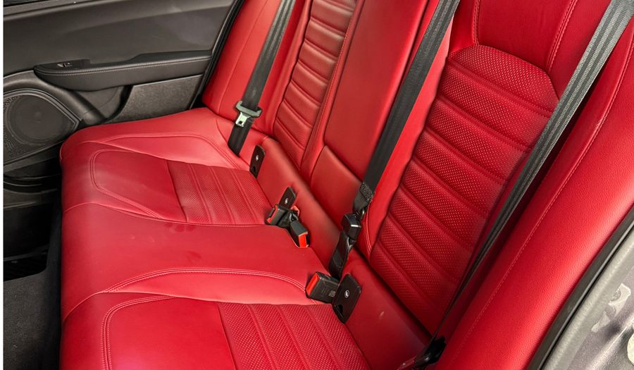 Alfa Romeo Giulia 2.0 SPRINT AUTO Sedan 2024