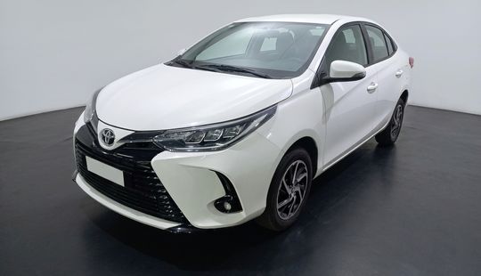 Toyota • Yaris
