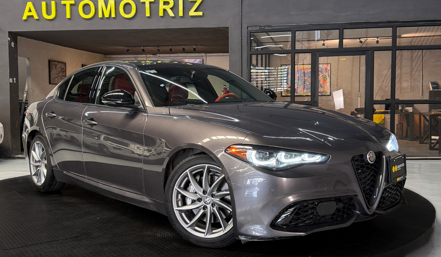 Alfa Romeo Giulia 2.0 SPRINT AUTO Sedan 2024