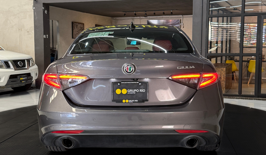 Alfa Romeo Giulia 2.0 SPRINT AUTO Sedan 2024