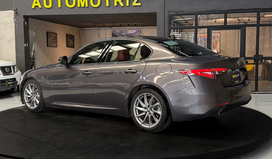 Alfa Romeo Giulia 2.0 SPRINT AUTO Sedan 2024