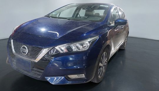 Nissan • Versa
