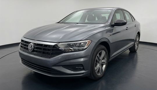 Volkswagen • Jetta