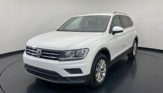 Volkswagen • Tiguan