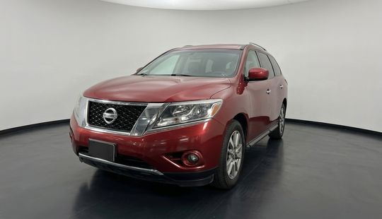 Nissan • Pathfinder