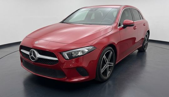 Mercedes Benz • Clase A
