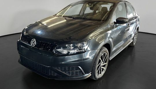 Volkswagen • Vento