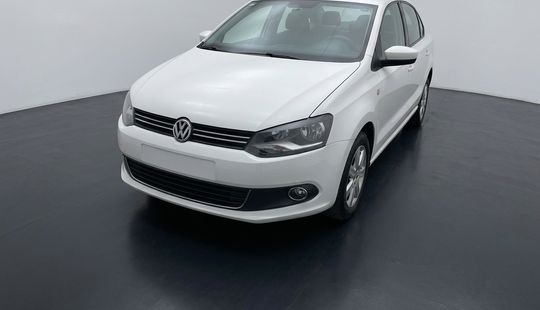 Volkswagen • Vento