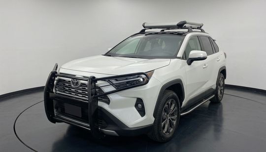 Toyota • RAV4