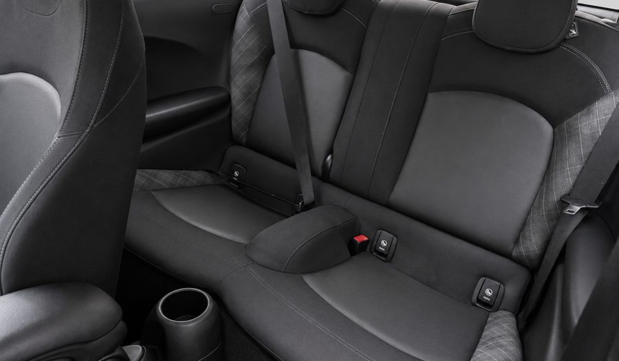 Mini Cooper S 2.0 COOPER CHILI DCT Hatchback 2019