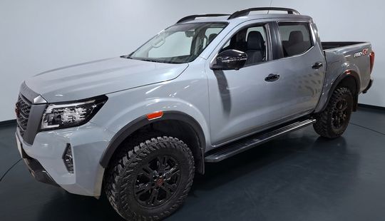 Nissan • Frontier