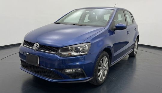 Volkswagen • Polo