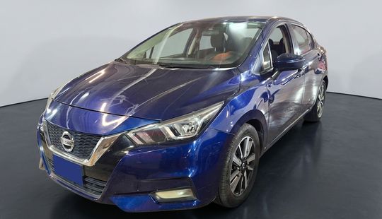 Nissan • Versa