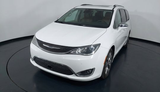 Chrysler • Pacifica
