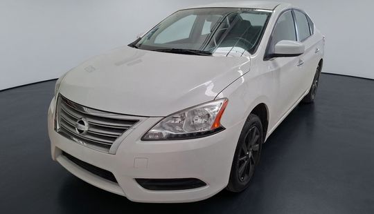 Nissan • Sentra
