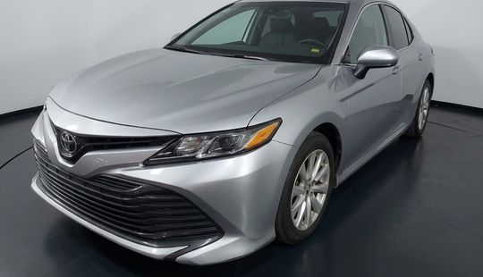 Toyota • Camry