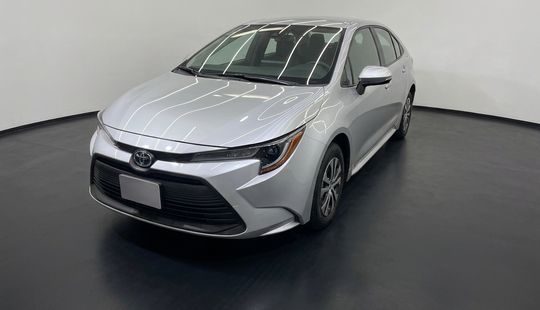 Toyota • Corolla
