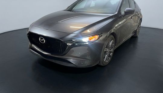 Mazda • Mazda 3