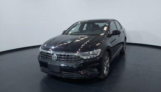 Volkswagen • Jetta