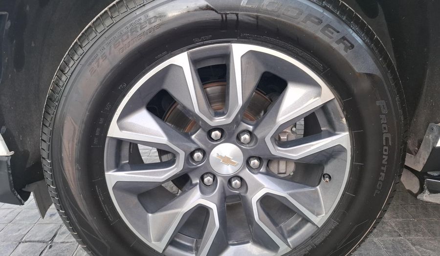 Chevrolet Suburban 5.3 LT C AUTO Suv 2023