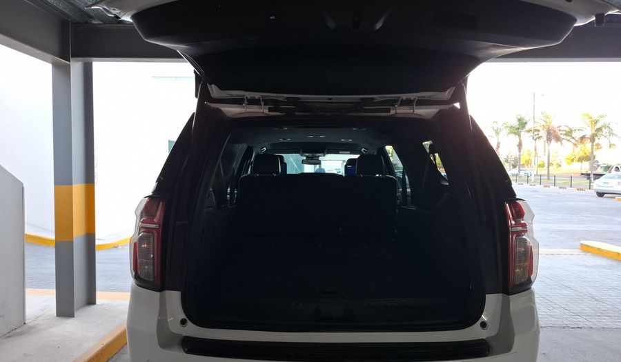 Chevrolet Suburban 5.3 LT C AUTO Suv 2023