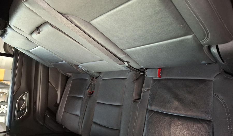 Chevrolet Suburban 5.3 LT C AUTO Suv 2023