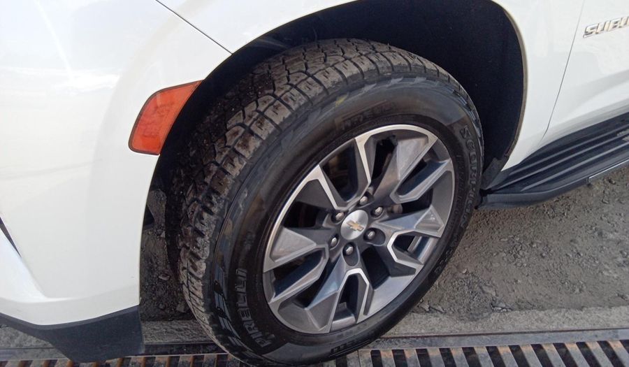 Chevrolet Suburban 5.3 LT C AUTO Suv 2023