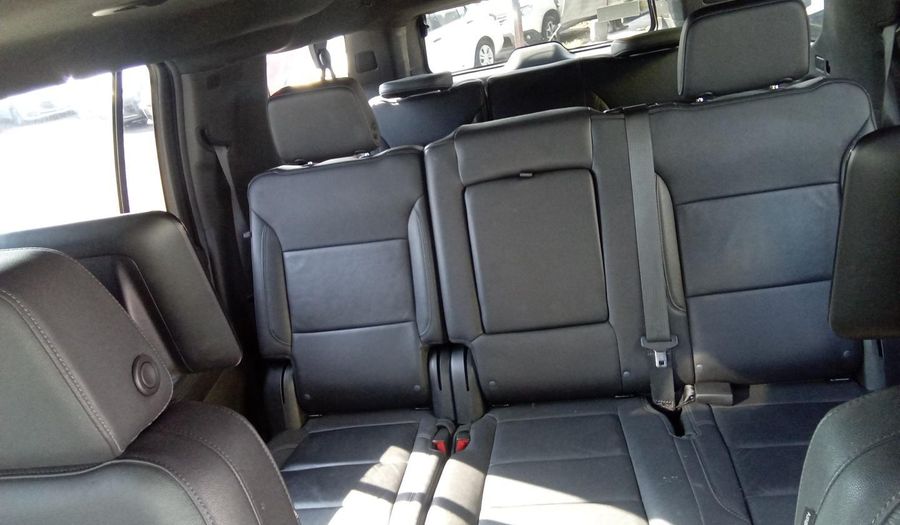 Chevrolet Suburban 5.3 LT C AUTO Suv 2023
