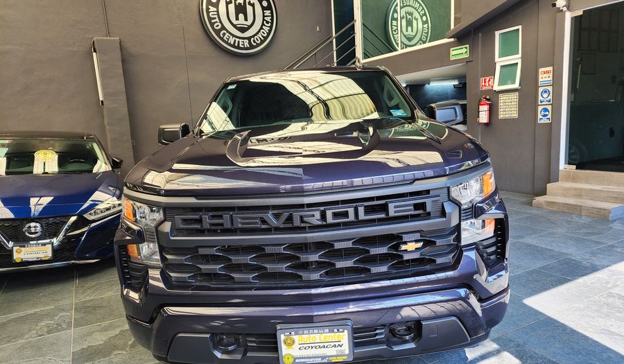 Chevrolet Silverado 1500 5.3 SILVERADO CUSTOM K AUTO 4WD Pickup 2023
