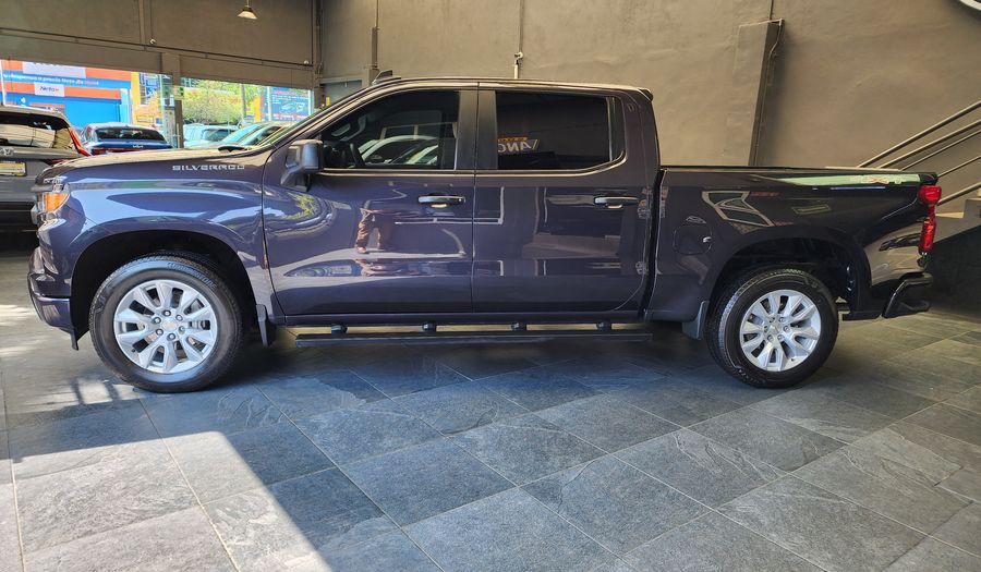 Chevrolet Silverado 1500 5.3 SILVERADO CUSTOM K AUTO 4WD Pickup 2023