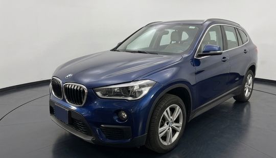 2019 • 102,566 km • Automático
