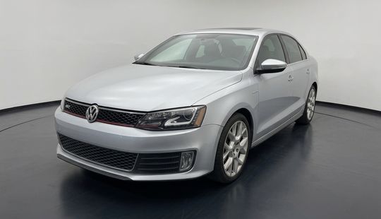 Volkswagen • Jetta