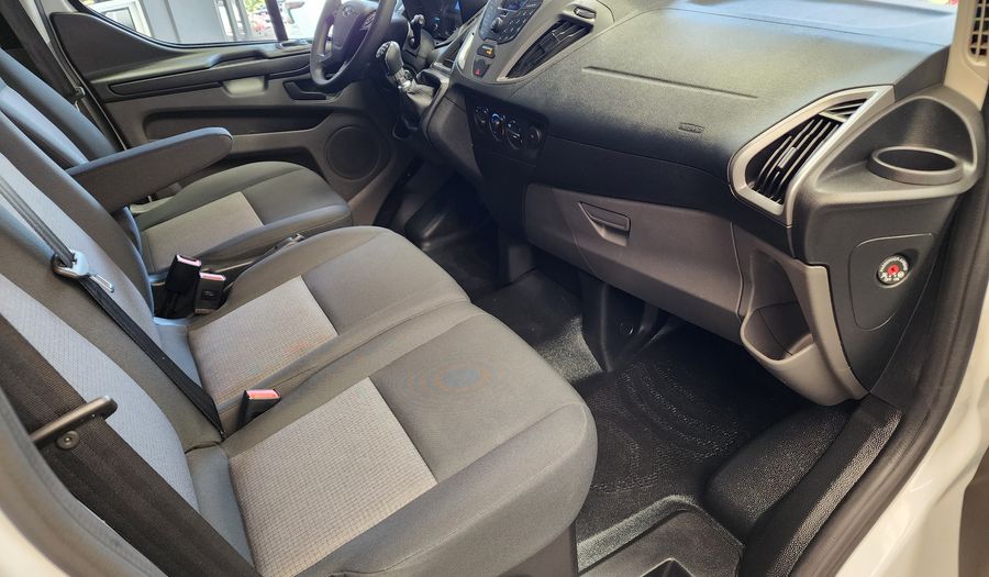 Ford Transit 2.2 DIESEL 9 PASAJEROS LARGA Van 2023