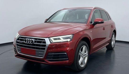 Audi • Q5