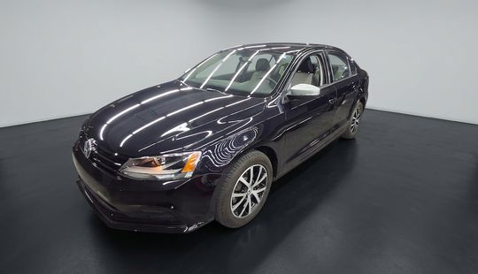 Volkswagen • Jetta