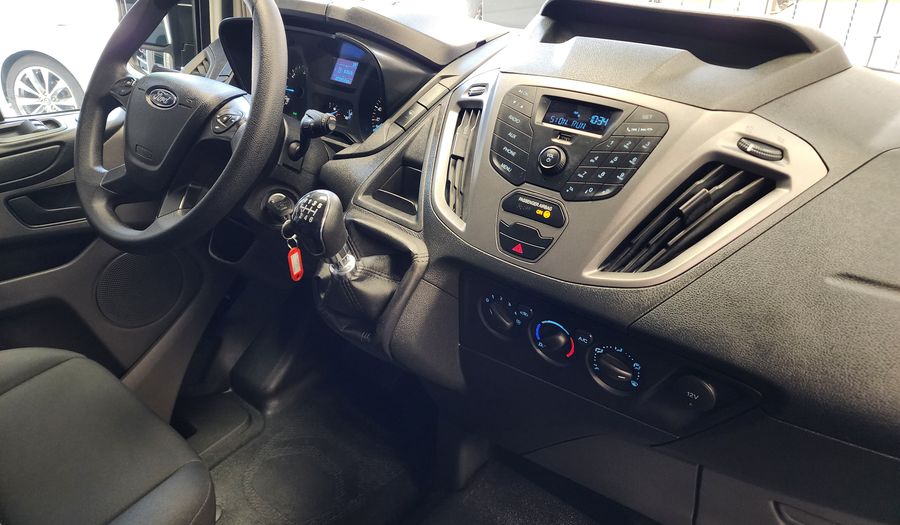 Ford Transit 2.2 DIESEL 9 PASAJEROS LARGA Van 2023