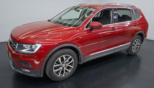 Volkswagen • Tiguan