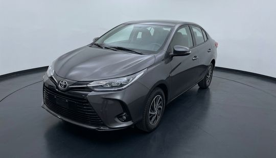 Toyota • Yaris