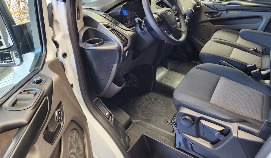 Ford Transit 2.2 DIESEL 9 PASAJEROS LARGA Van 2023