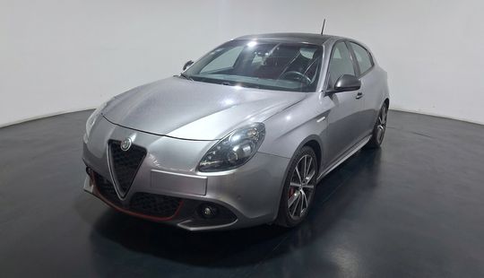 Alfa Romeo • Giulietta