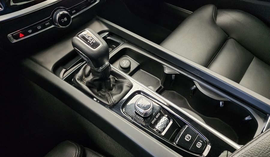 Volvo S60 2.0 T5 IGNITE AUTO 4WD Sedan 2020
