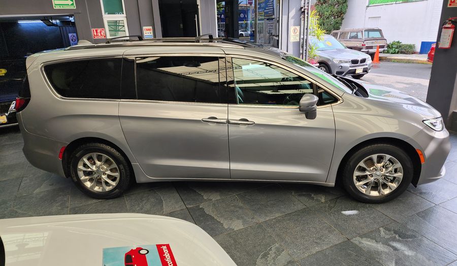 Chrysler Pacifica 3.6 LIMITED AUTO Minivan 2021