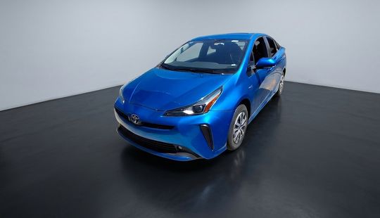 Toyota • Prius