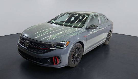 Volkswagen • Jetta
