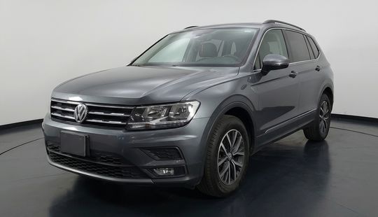 2018 • 75,533 km • Automático