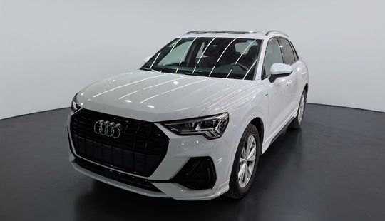 Audi • Q3