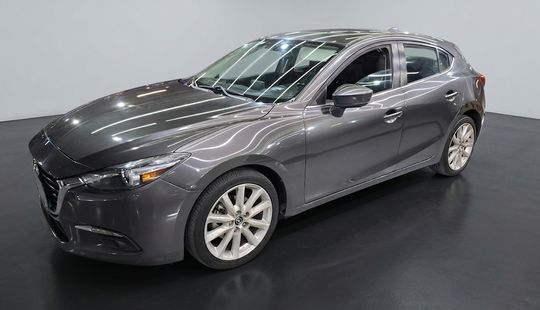 Mazda • Mazda 3