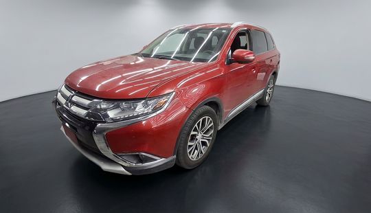 Mitsubishi • Outlander
