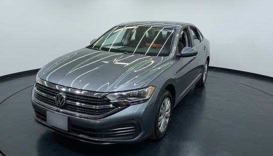 Volkswagen • Jetta