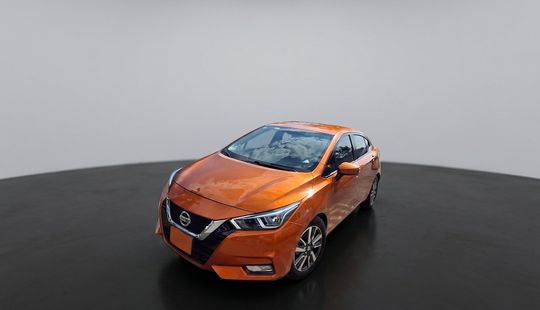Nissan • Versa